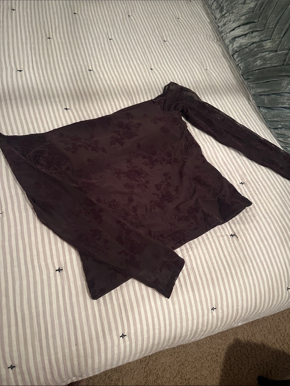 Abercrombie & Fitch chocolate Floral Long-Sleeve off the shoulder Top